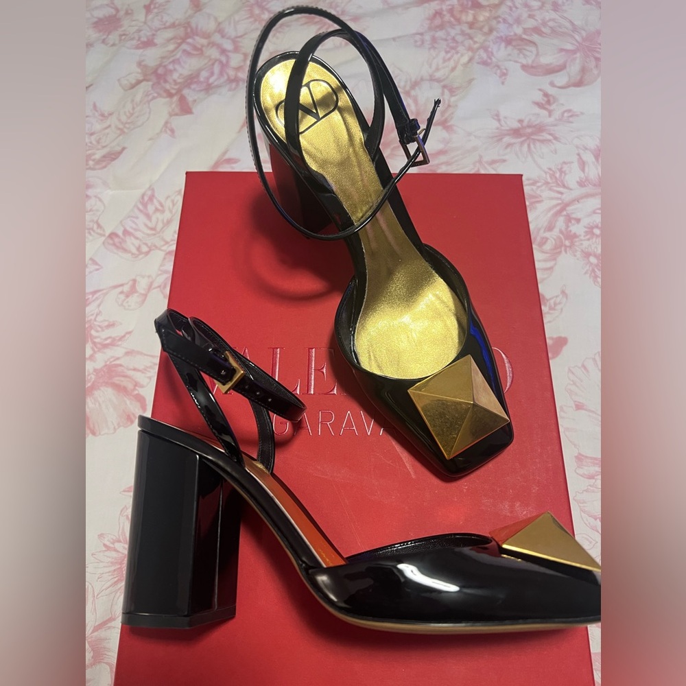 Valentino Garavani Heels